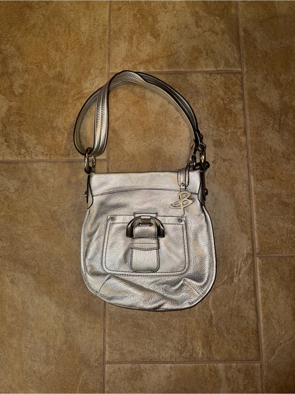 B. Makowsky metallic pewter silver crossbody purse